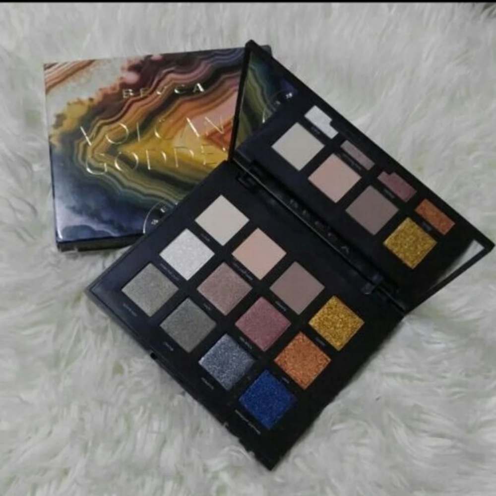 🛍 BECCA Volcano Goddess Eyeshadow Palette💕